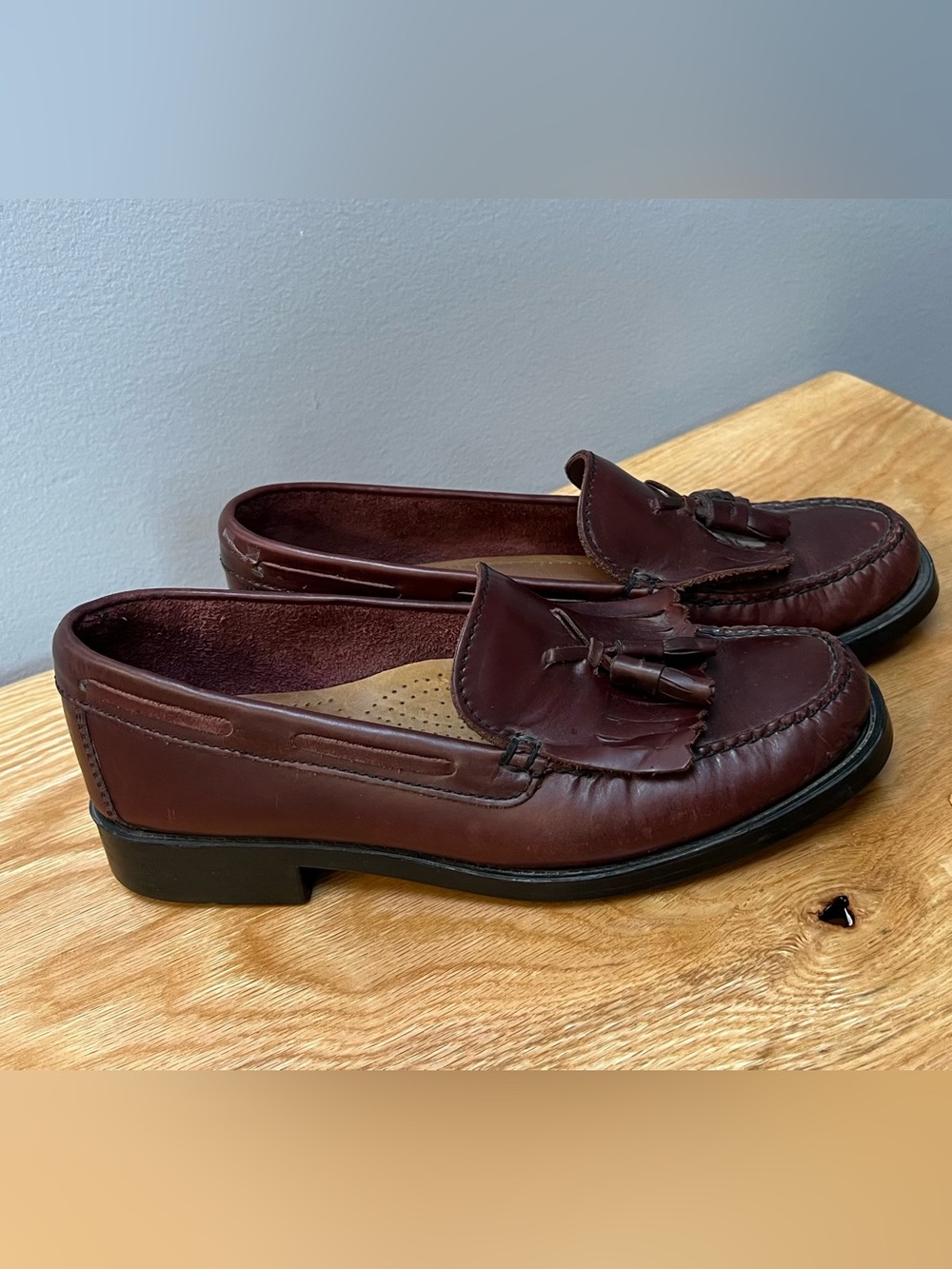 G.H. Bass Weejuns Men's Tassel Loafers in Burgundy Brown Leather